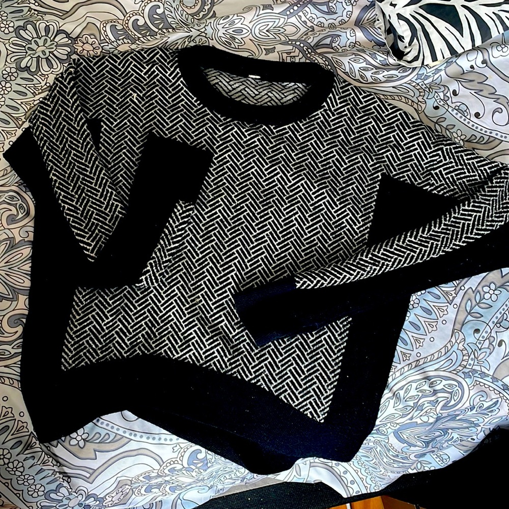 Lulu Lemon sweater